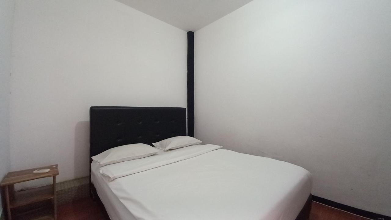 Dc Hotel & Hostel Labuan Bajo Eksteriør bilde
