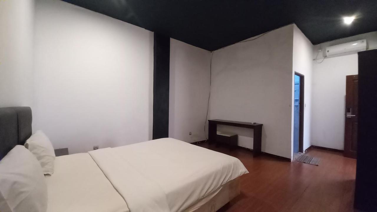 Dc Hotel & Hostel Labuan Bajo Eksteriør bilde