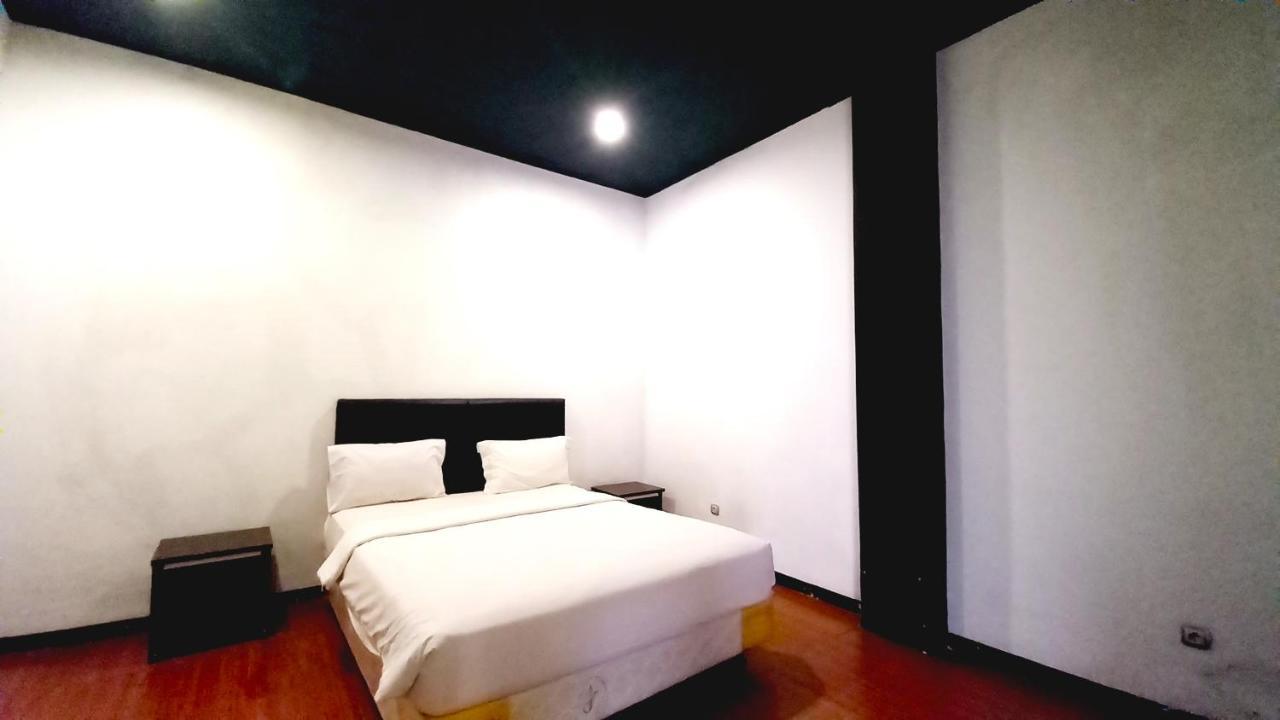 Dc Hotel & Hostel Labuan Bajo Eksteriør bilde