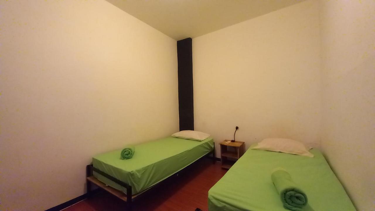 Dc Hotel & Hostel Labuan Bajo Eksteriør bilde