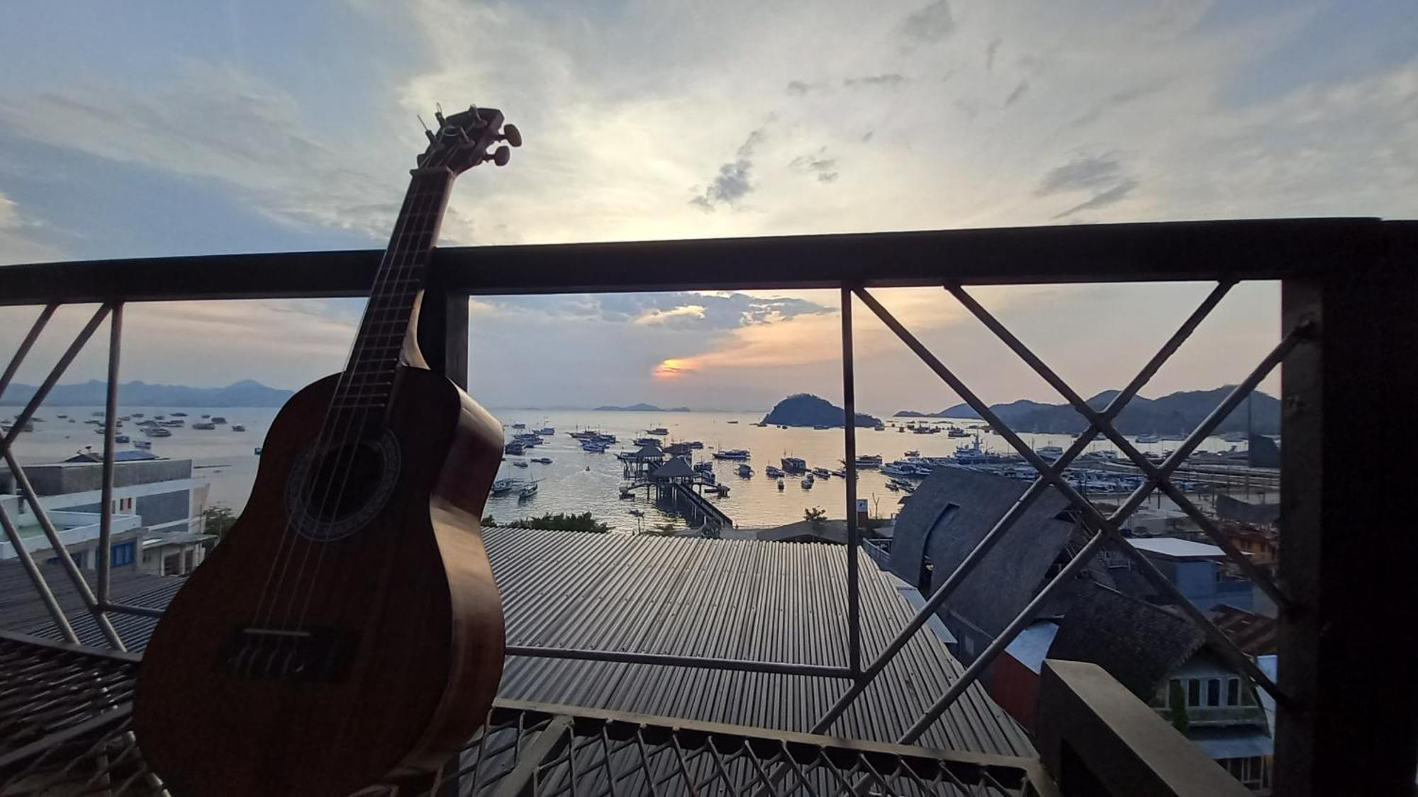 Dc Hotel & Hostel Labuan Bajo Eksteriør bilde