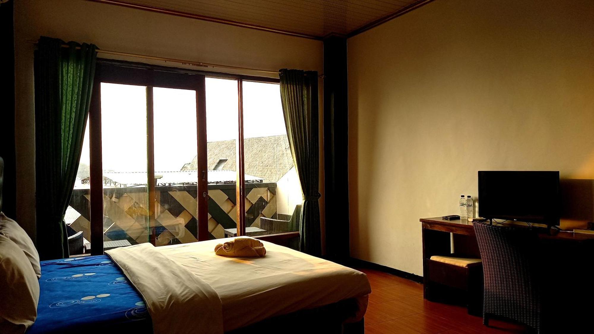 Dc Hotel & Hostel Labuan Bajo Eksteriør bilde